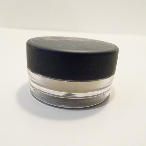 i.d. bareMinerals Eyecolor Loose Powder ENJOY .02 oz .57 g NEW Eyeshadow - Picture 2 of 5